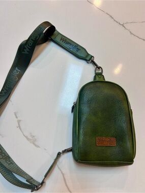 Wrangler Green Crossbody Sling Bag